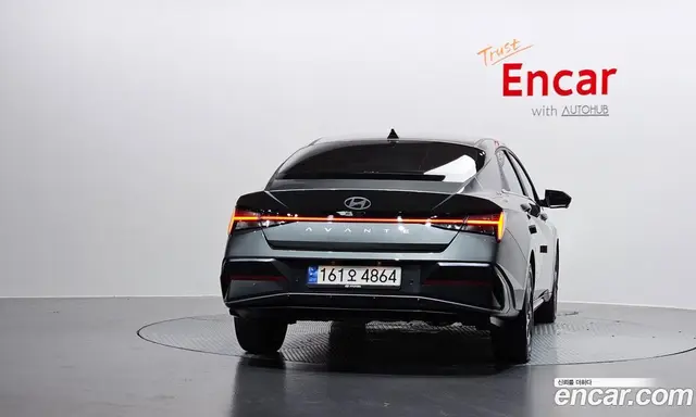 Hyundai Avante 2024 1.6 автомат (гидро), миниатюра 4
