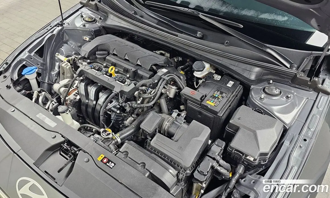 Hyundai Avante 2024 1.6 автомат (гидро), фото 6