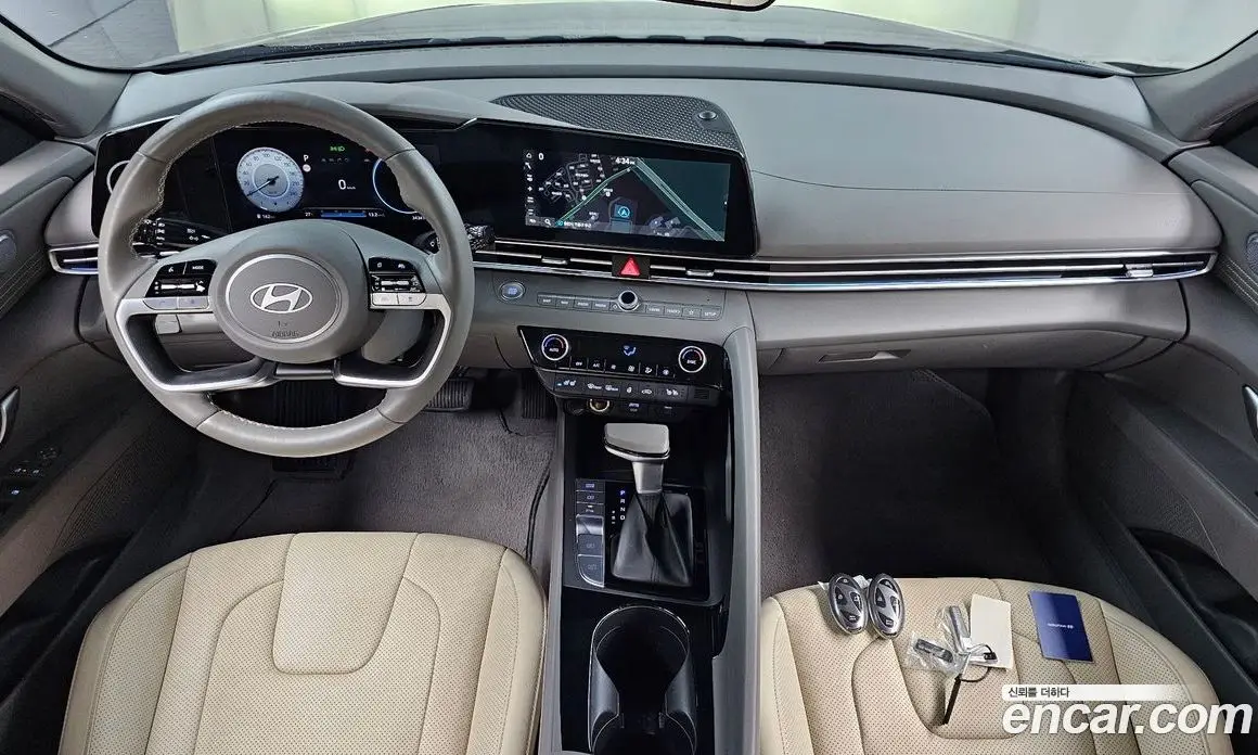 Hyundai Avante 2024 1.6 автомат (гидро), фото 10