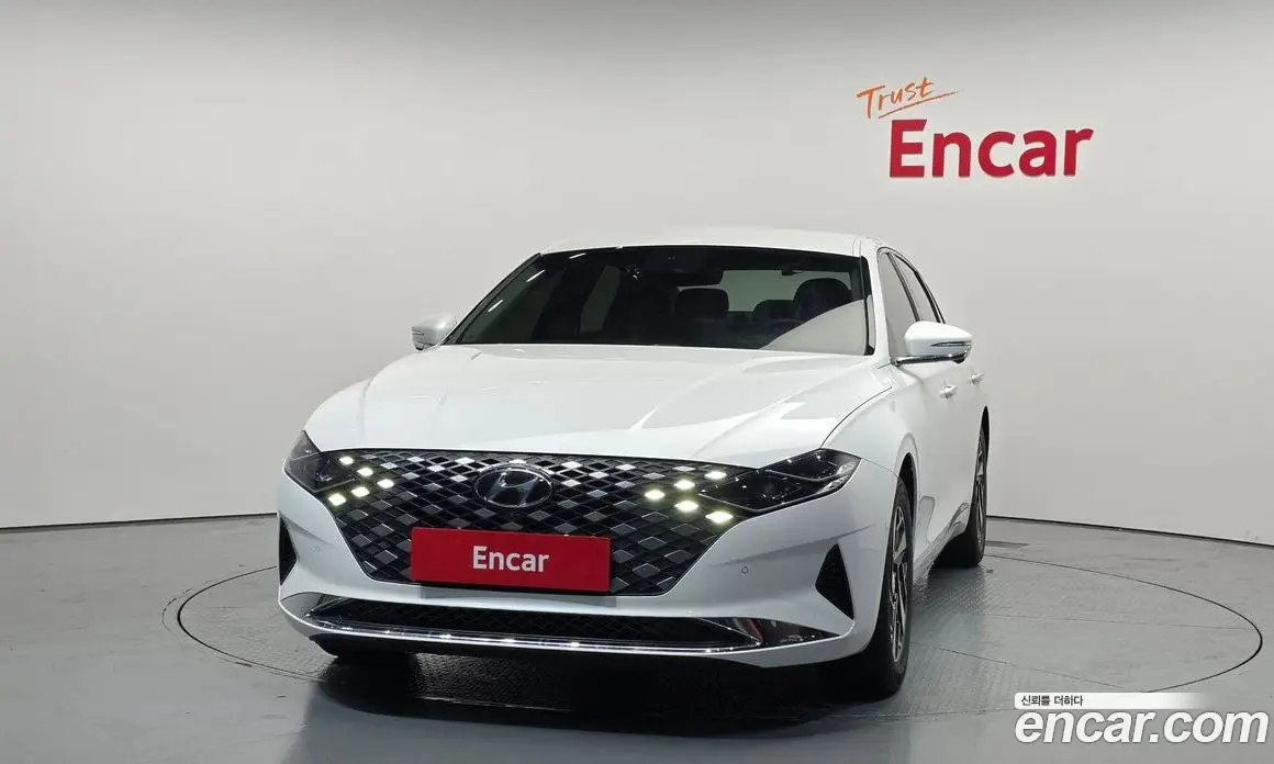 Hyundai Grandeur 2021 2.4 автомат (гидро), фото 3 Hyundai Grandeur 2021 2.4 автомат (гидро), фото 3