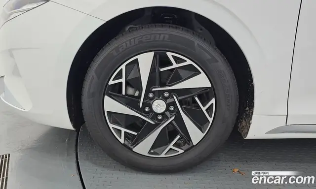 Hyundai Grandeur 2021 2.4 автомат (гидро), миниатюра 5 Hyundai Grandeur 2021 2.4 автомат (гидро), миниатюра 5