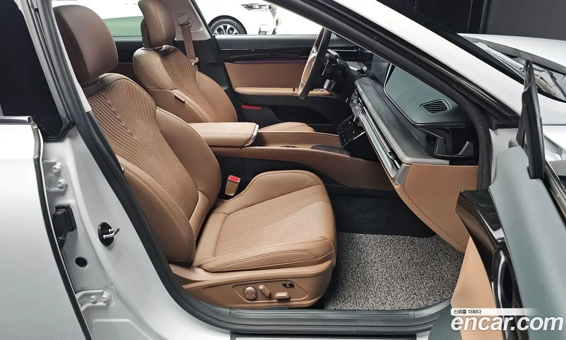 Hyundai Grandeur 2024 2.5 автомат (гидро), фото 16 Hyundai Grandeur 2024 2.5 автомат (гидро), фото 16