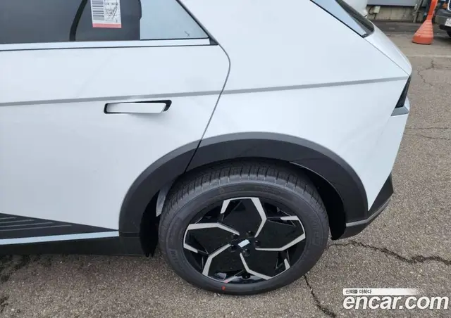 Hyundai Ioniq 5 2023 1.0 автомат (гидро), миниатюра 9 Hyundai Ioniq 5 2023 1.0 автомат (гидро), миниатюра 9