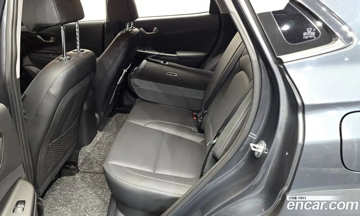 Hyundai Kona 2019 1.6 автомат (гидро), фото 11