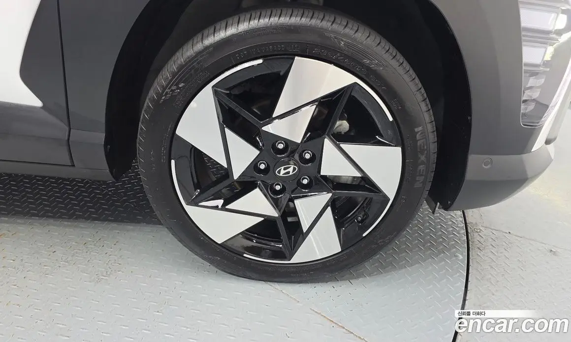 Hyundai Kona 2025 1.6 автомат (гидро), фото 6 Hyundai Kona 2025 1.6 автомат (гидро), фото 6