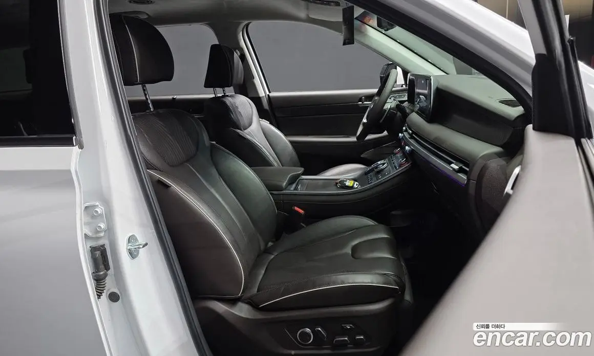 Hyundai Palisade 2023 2.2 автомат (гидро), фото 16