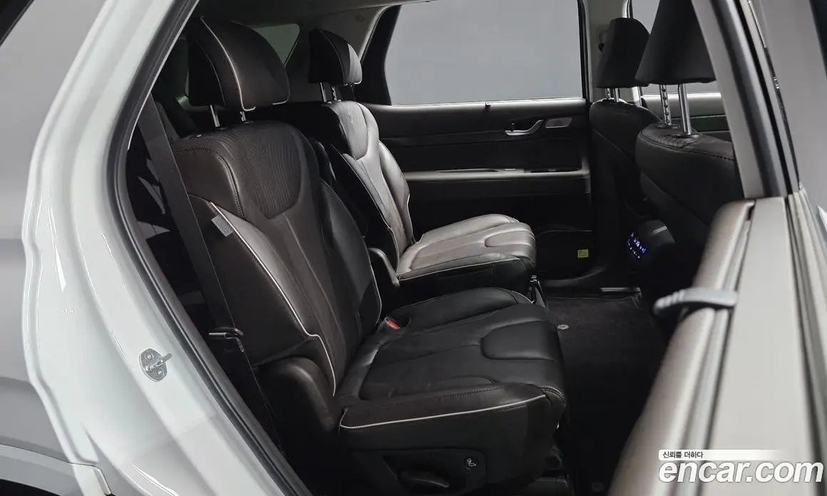 Hyundai Palisade 2023 2.2 автомат (гидро), фото 17