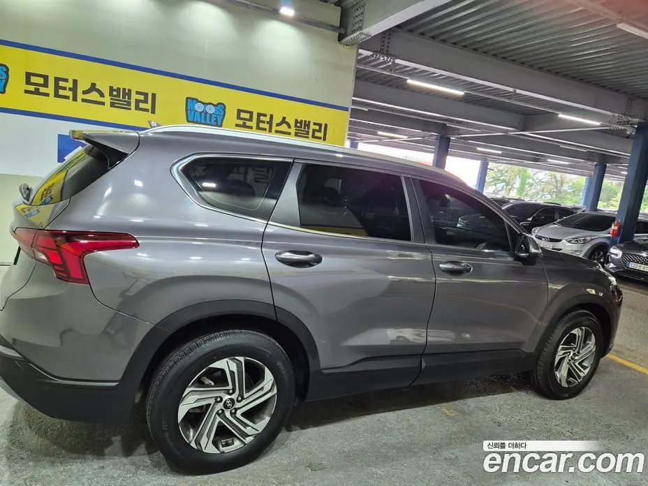 Hyundai Santa Fe 2022 2.2 автомат (гидро), фото 4 Hyundai Santa Fe 2022 2.2 автомат (гидро), фото 4
