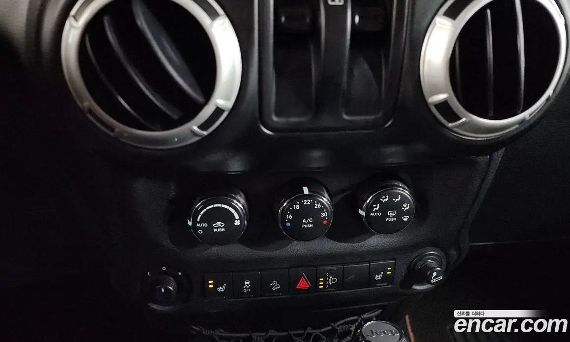 Jeep Wrangler 2011 3.8 автомат (гидро), фото 20