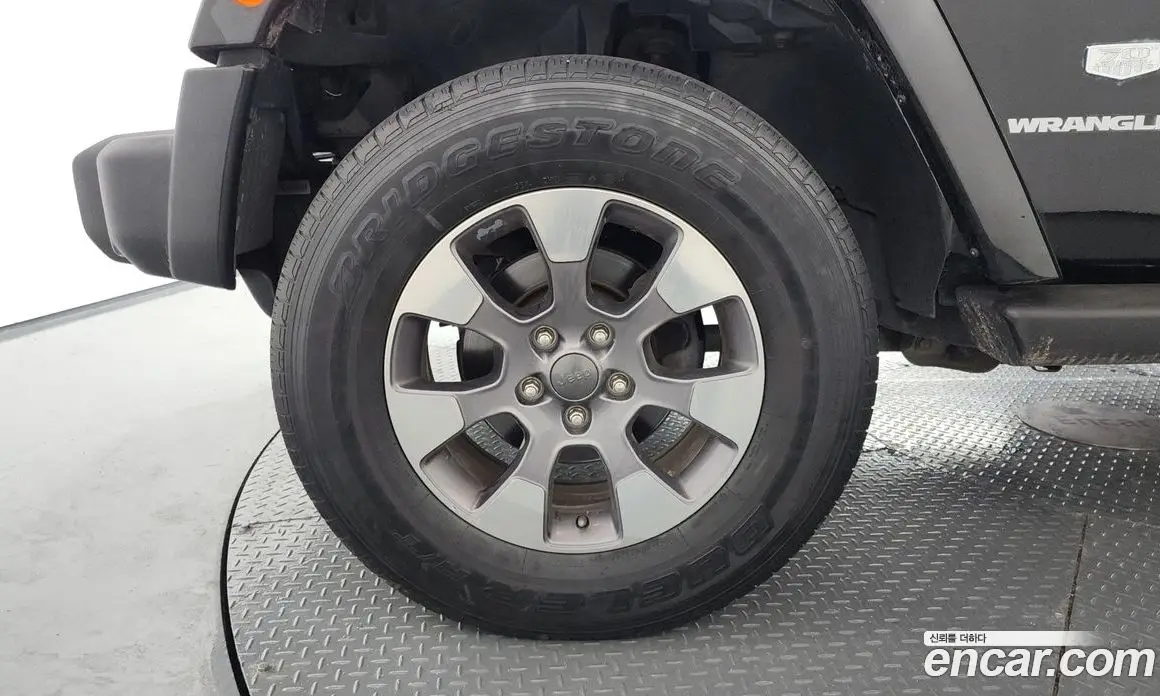 Jeep Wrangler 2011 3.8 автомат (гидро), фото 5