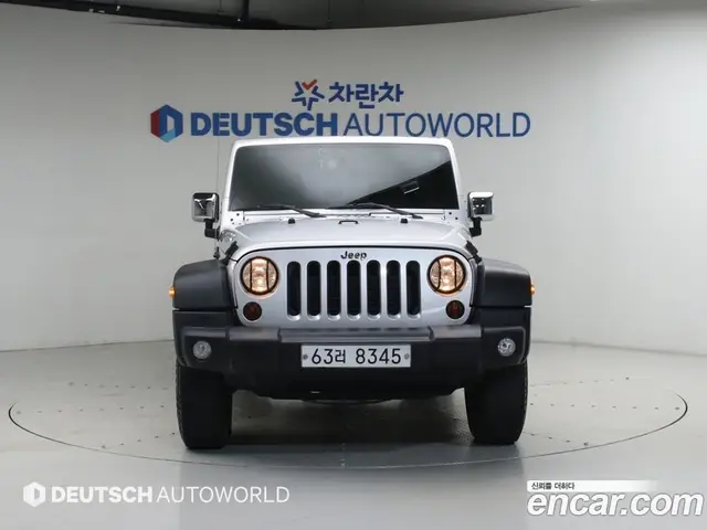 Jeep Wrangler 2012 2.8 автомат (гидро), миниатюра 3