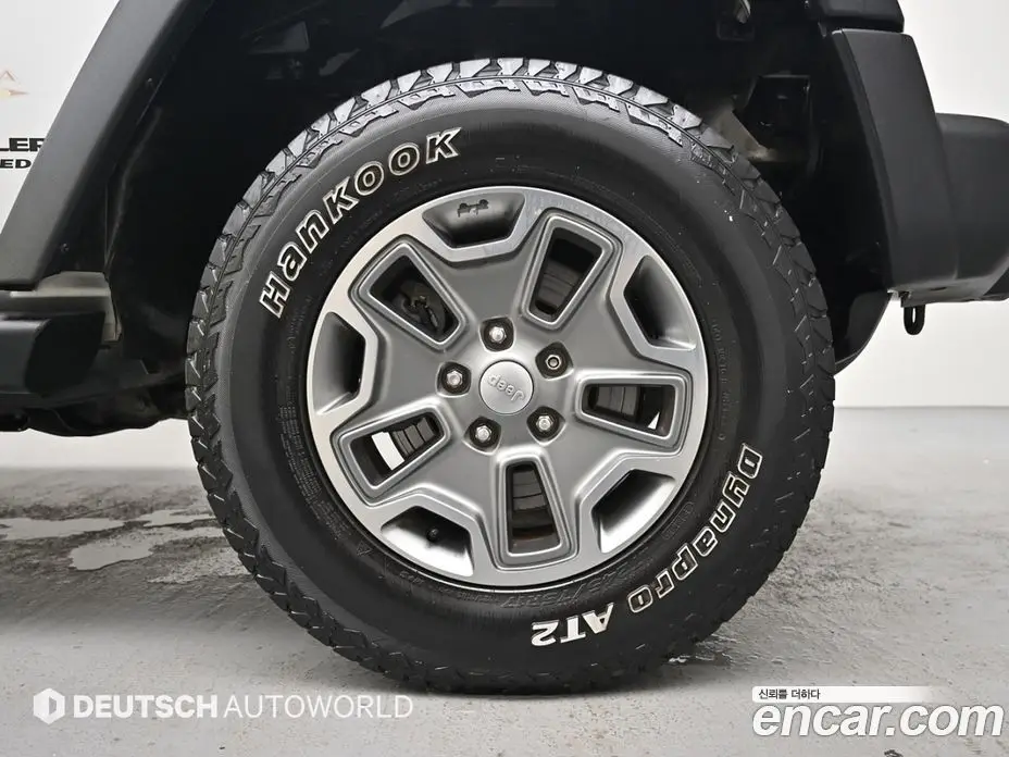 Jeep Wrangler 2012 2.8 автомат (гидро), фото 5
