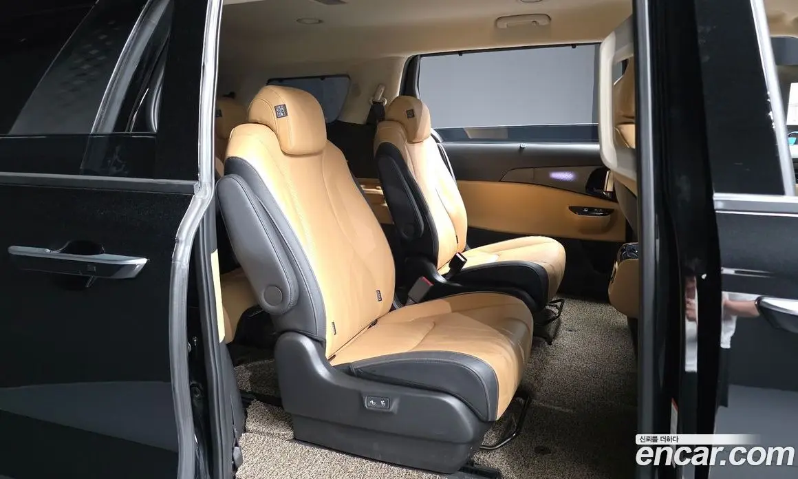 Kia Carnival 2022 3.5 автомат (гидро), фото 12