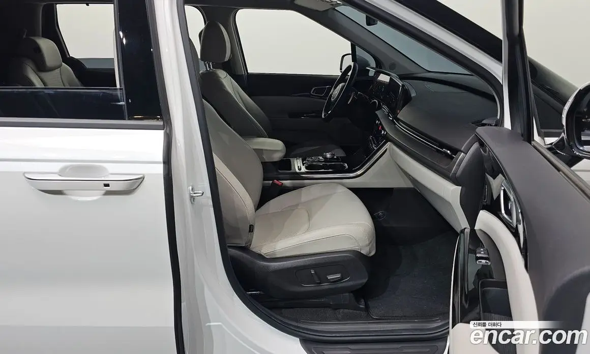 Kia Carnival 2022 3.5 автомат (гидро), фото 16 Kia Carnival 2022 3.5 автомат (гидро), фото 16