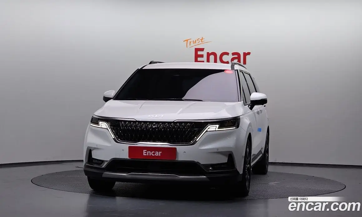 Kia Carnival 2022 3.5 автомат (гидро), фото 3 Kia Carnival 2022 3.5 автомат (гидро), фото 3