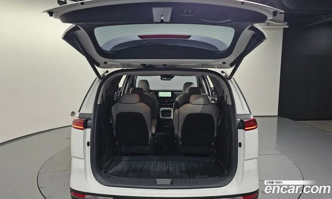 Kia Carnival 2022 3.5 автомат (гидро), фото 23 Kia Carnival 2022 3.5 автомат (гидро), фото 23