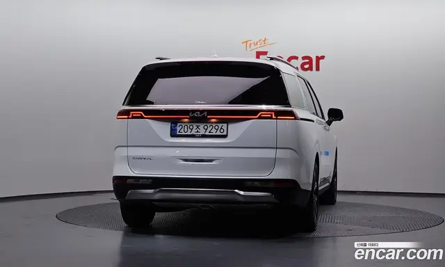 Kia Carnival 2022 3.5 автомат (гидро), миниатюра 4 Kia Carnival 2022 3.5 автомат (гидро), миниатюра 4