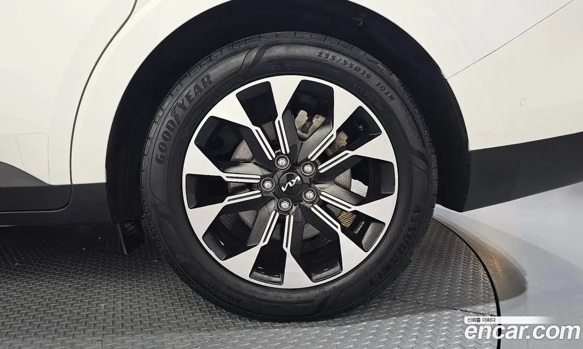 Kia Carnival 2022 3.5 автомат (гидро), фото 7 Kia Carnival 2022 3.5 автомат (гидро), фото 7