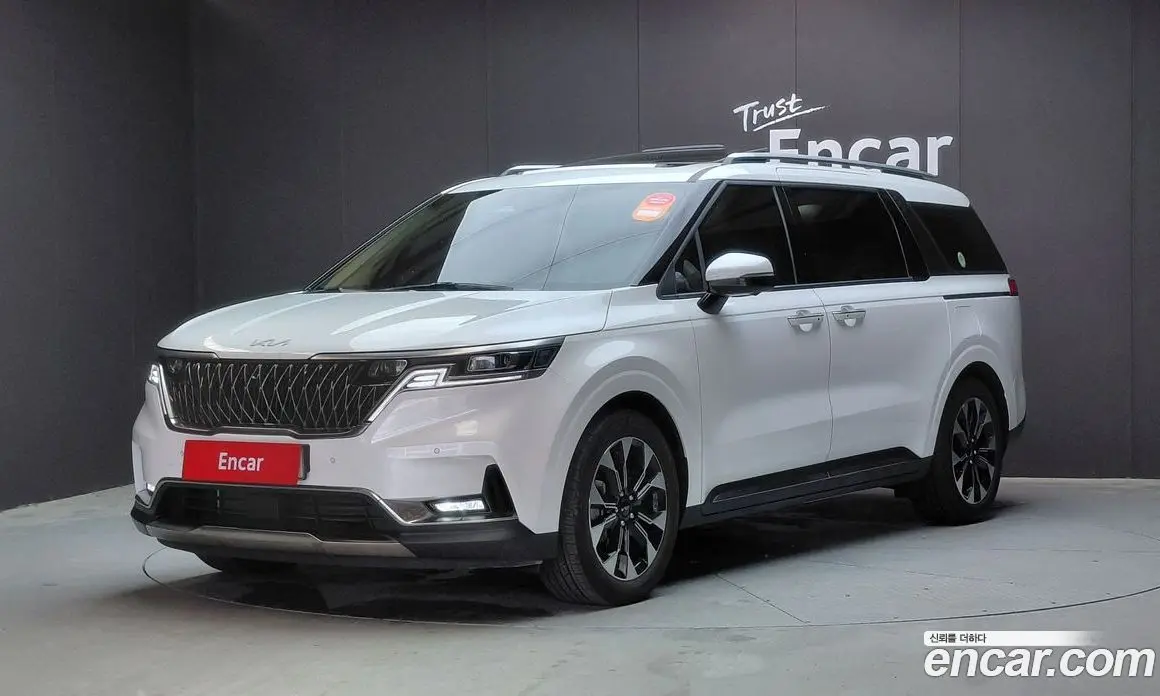Kia Carnival 2023 3.5 автомат (гидро), фото 1 Kia Carnival 2023 3.5 автомат (гидро), фото 1
