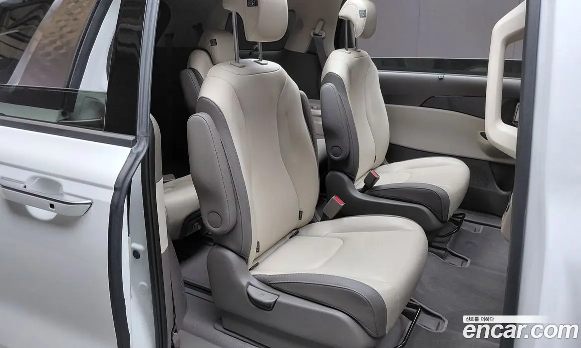 Kia Carnival 2023 3.5 автомат (гидро), фото 17 Kia Carnival 2023 3.5 автомат (гидро), фото 17
