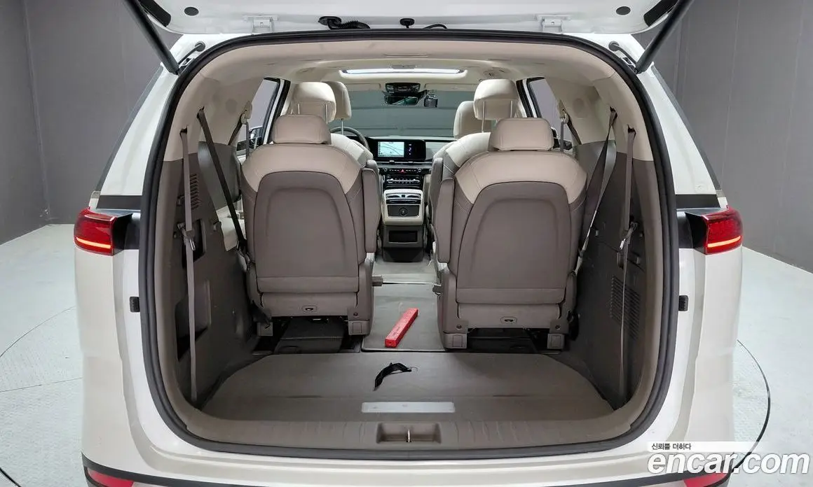 Kia Carnival 2023 3.5 автомат (гидро), фото 25 Kia Carnival 2023 3.5 автомат (гидро), фото 25