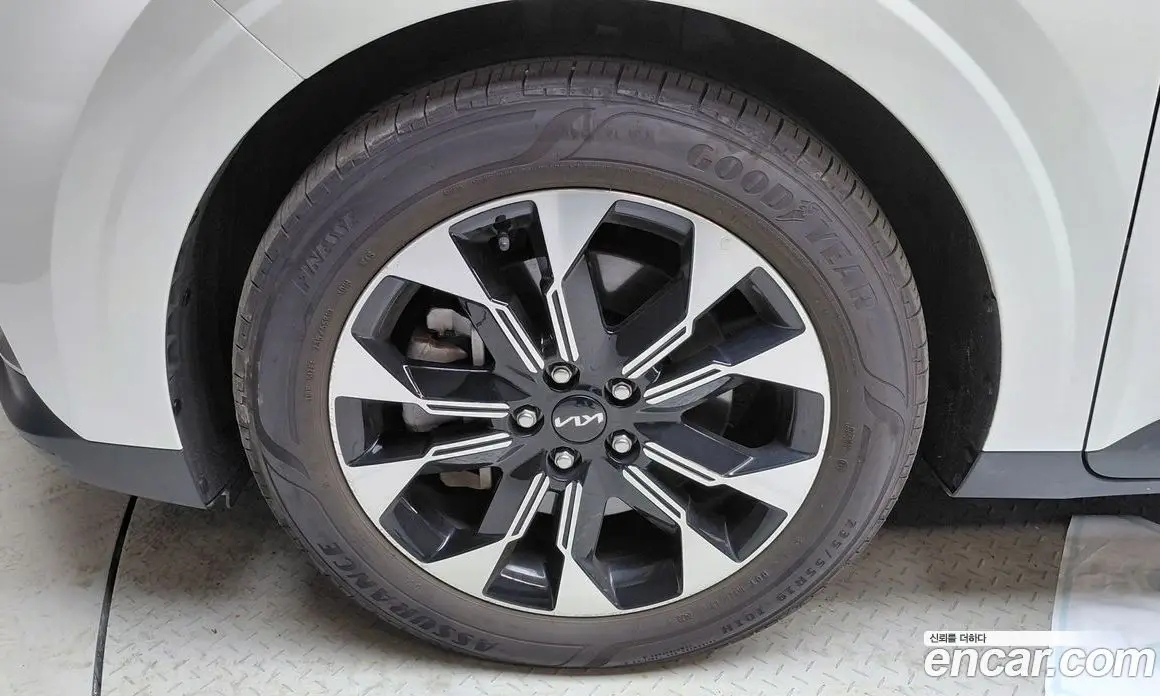 Kia Carnival 2023 3.5 автомат (гидро), фото 5 Kia Carnival 2023 3.5 автомат (гидро), фото 5