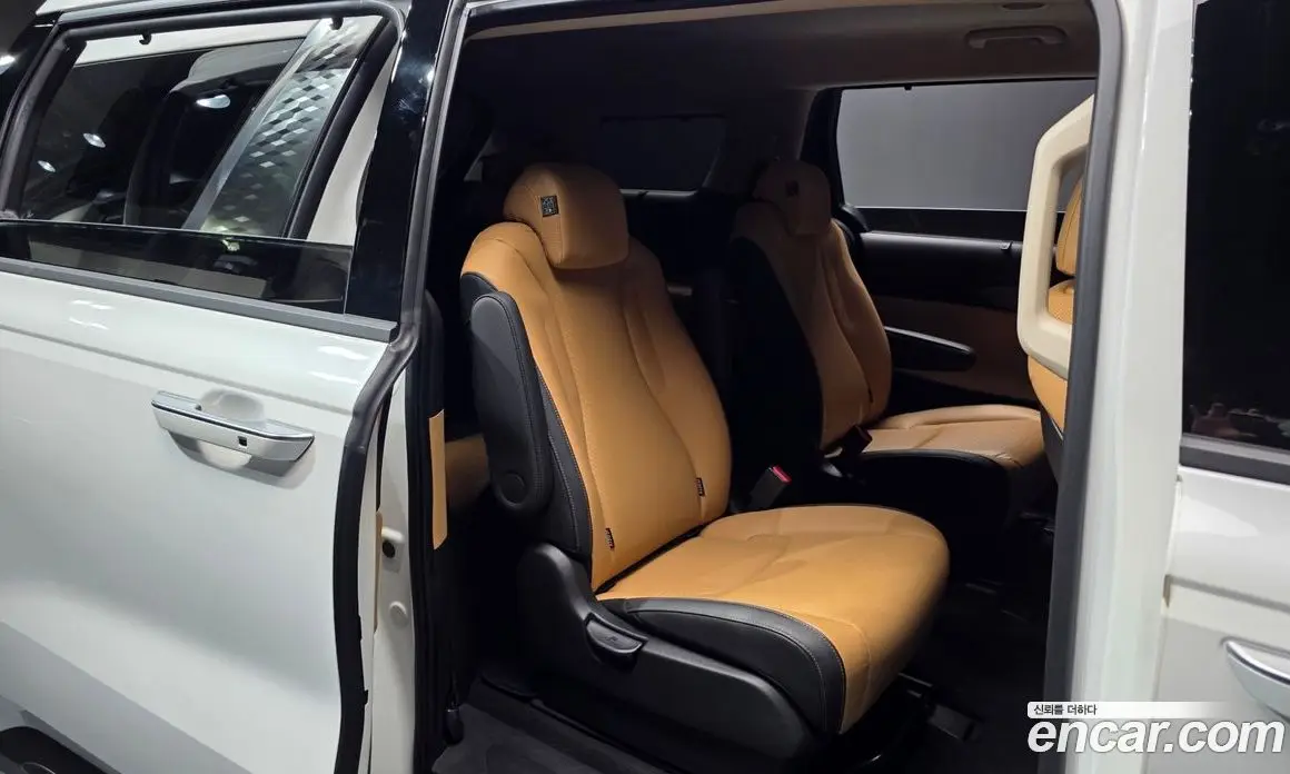 Kia Carnival 2023 3.5 автомат (гидро), фото 12