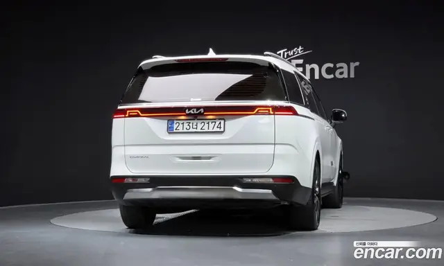 Kia Carnival 2023 3.5 автомат (гидро), миниатюра 4