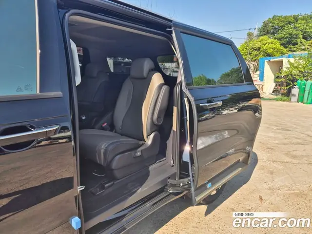 Kia Carnival 2025 1.6 автомат (гидро), миниатюра 11 Kia Carnival 2025 1.6 автомат (гидро), миниатюра 11
