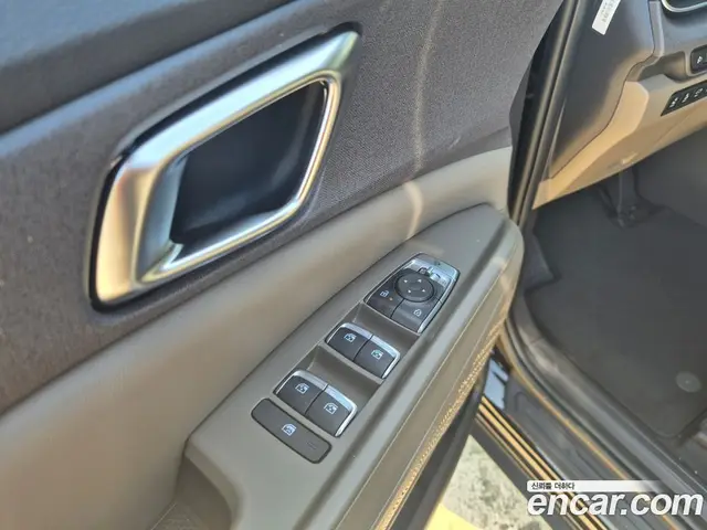 Kia Carnival 2025 1.6 автомат (гидро), миниатюра 12