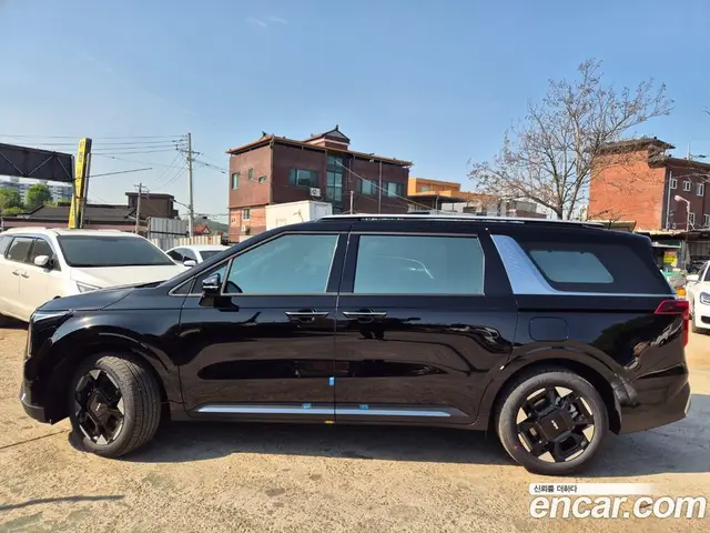 Kia Carnival 2025 1.6 автомат (гидро), миниатюра 5 Kia Carnival 2025 1.6 автомат (гидро), миниатюра 5