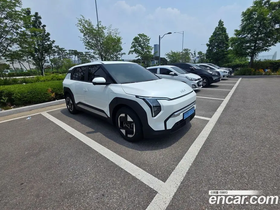 Kia EV3 2026 автомат (гидро), фото 2 Kia EV3 2026 автомат (гидро), фото 2