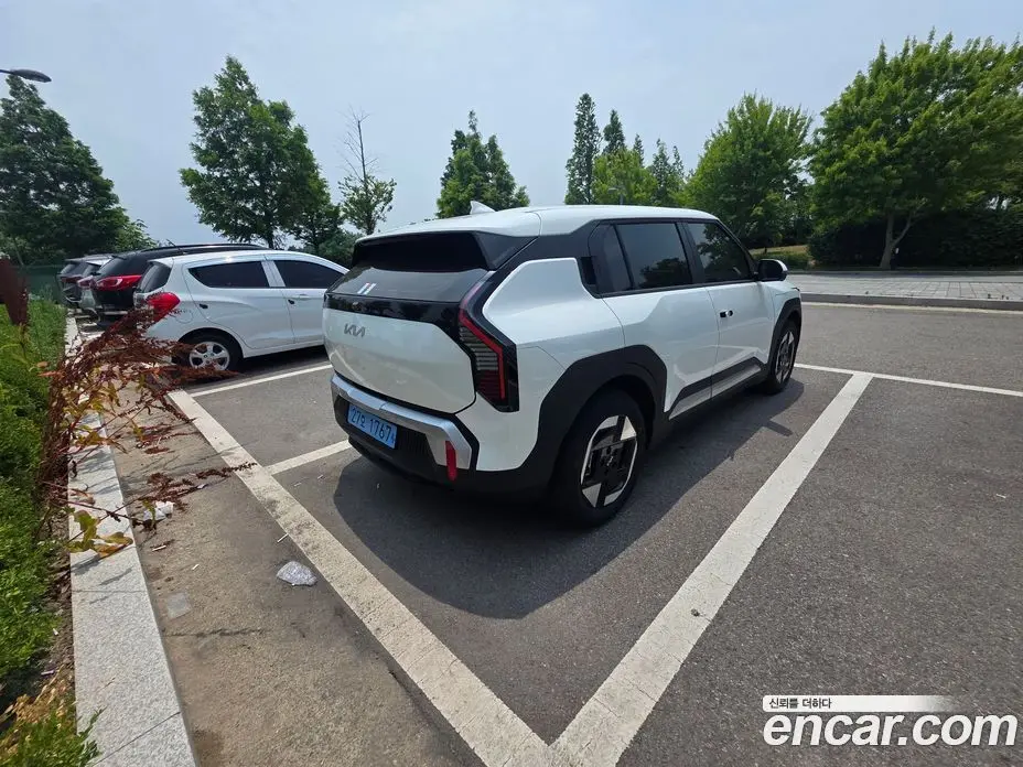 Kia EV3 2026 автомат (гидро), фото 3 Kia EV3 2026 автомат (гидро), фото 3