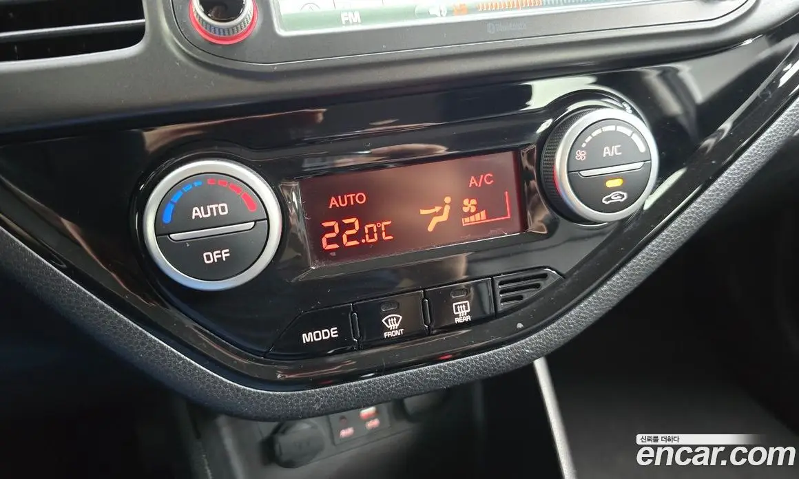 Kia Morning 2016 1.0 автомат (гидро), фото 24