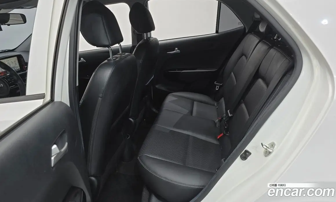 Kia Morning 2018 1.0 автомат (гидро), фото 11 Kia Morning 2018 1.0 автомат (гидро), фото 11