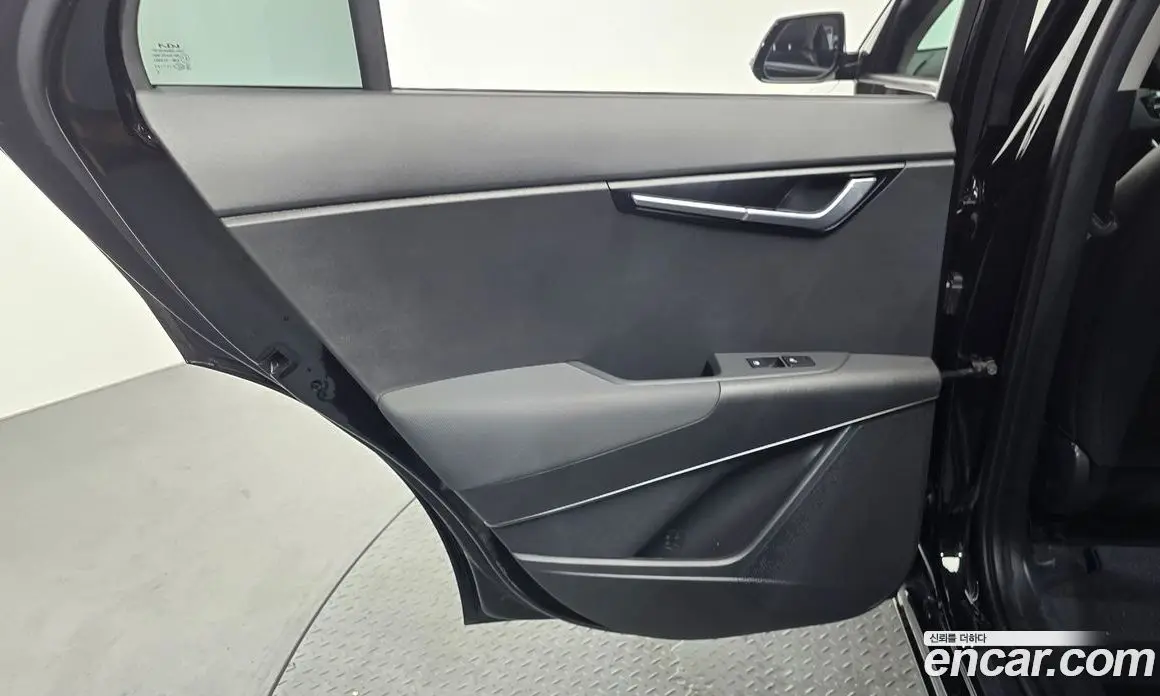 Kia Niro 2022 0.2 автомат (гидро), фото 15