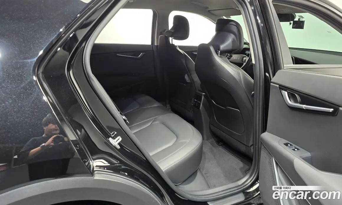Kia Niro 2022 0.2 автомат (гидро), фото 17