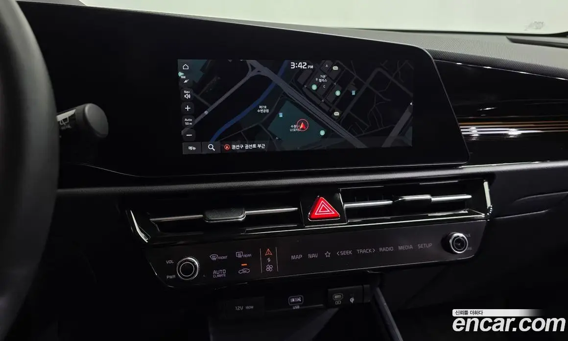 Kia Niro 2022 0.2 автомат (гидро), фото 18