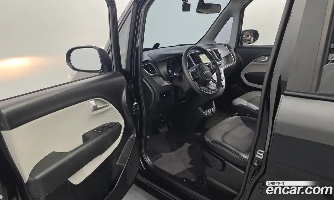 Kia Ray 2022 1.0 автомат (гидро), фото 13