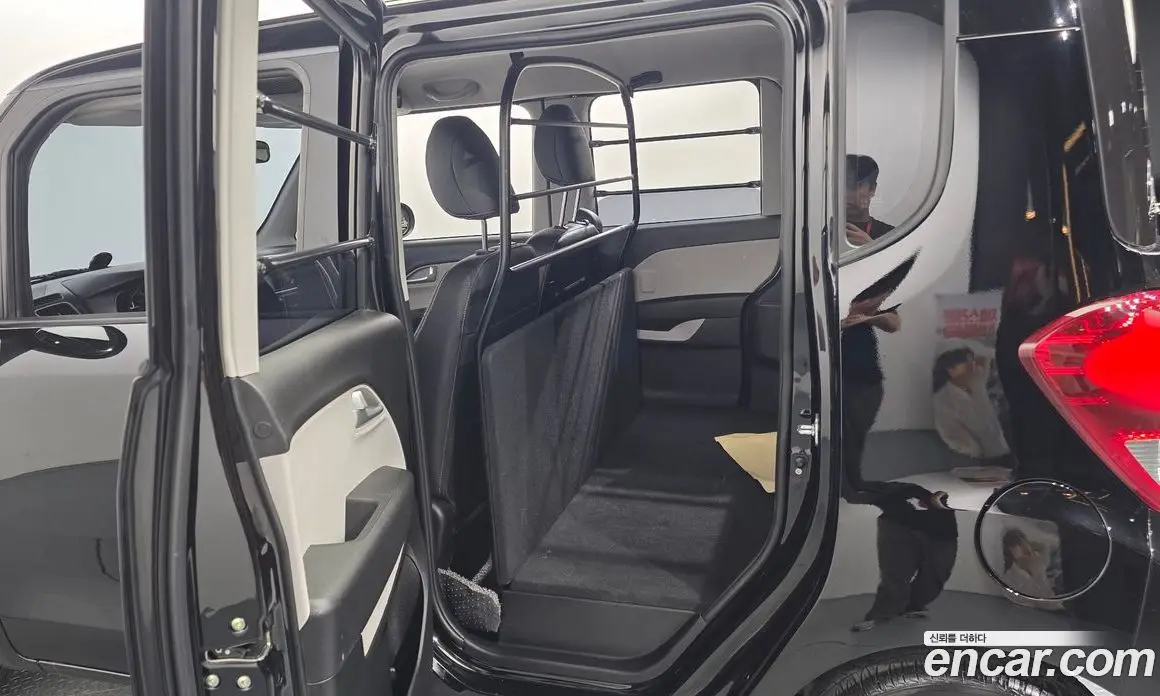 Kia Ray 2022 1.0 автомат (гидро), фото 17