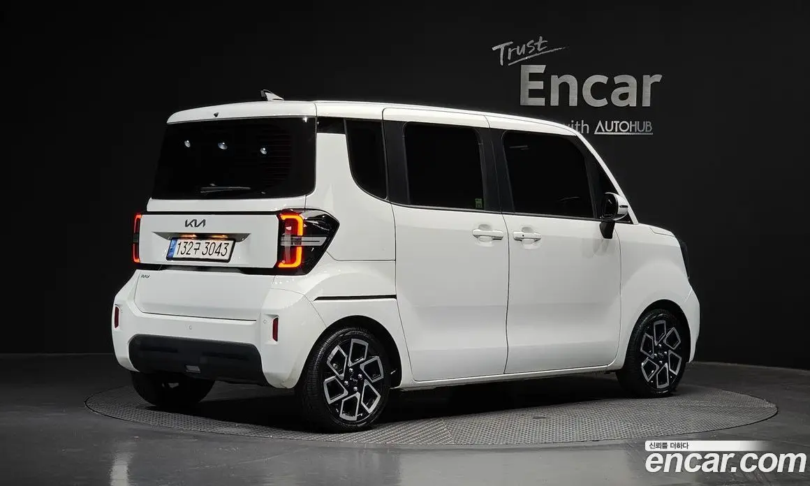 Kia Ray 2023 1.0 автомат (гидро), фото 1 Kia Ray 2023 1.0 автомат (гидро), фото 1
