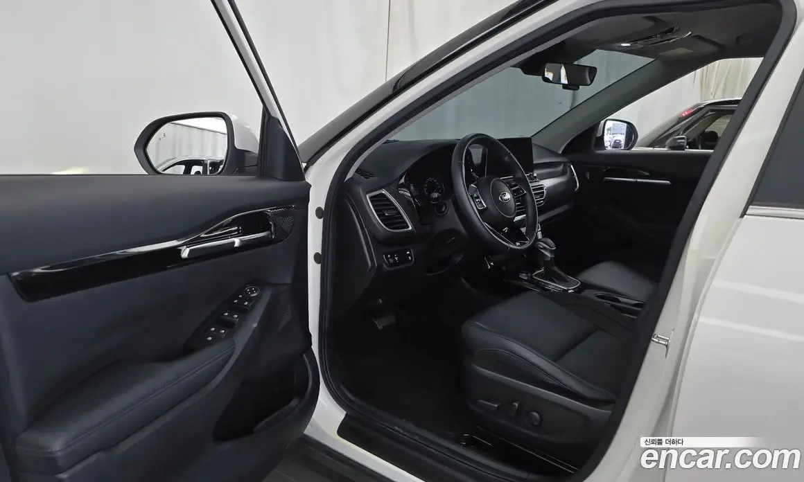 Kia Seltos 2021 1.6 автомат (гидро), фото 10 Kia Seltos 2021 1.6 автомат (гидро), фото 10