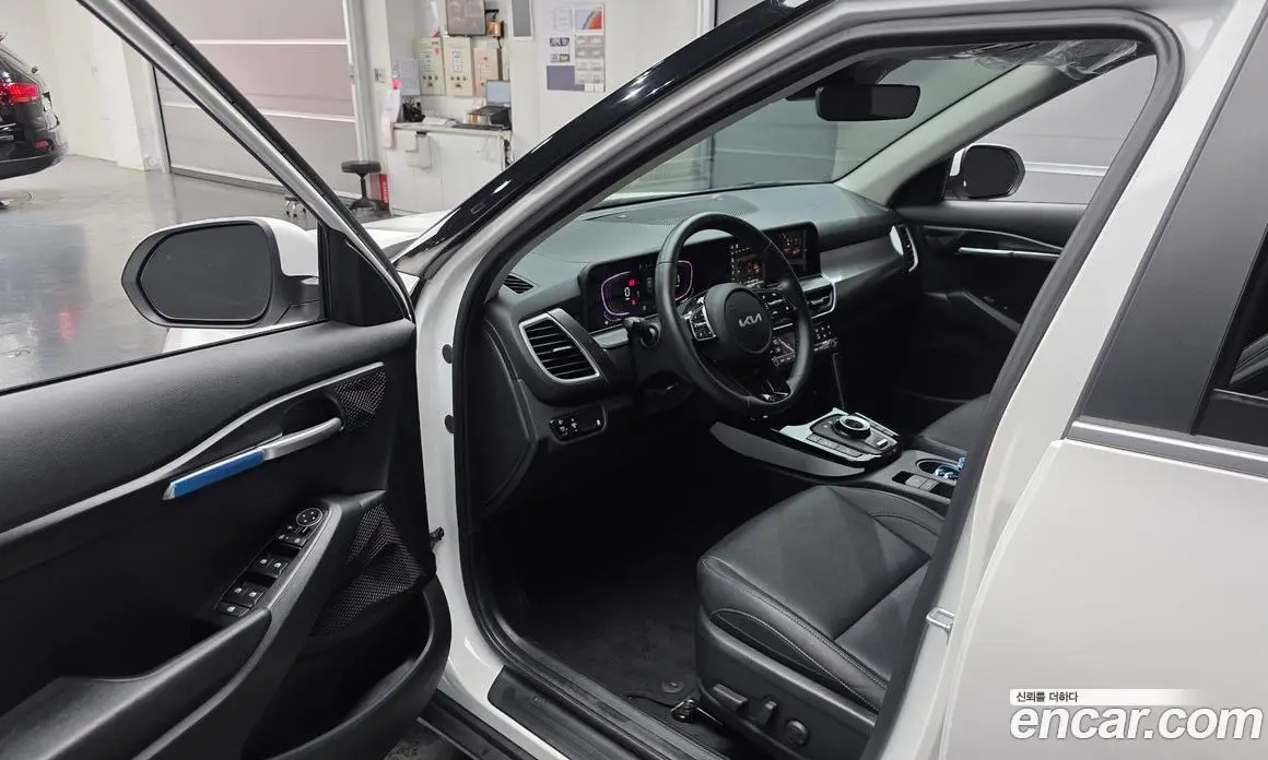 Kia Seltos 2025 2.0 автомат (гидро), фото 13 Kia Seltos 2025 2.0 автомат (гидро), фото 13