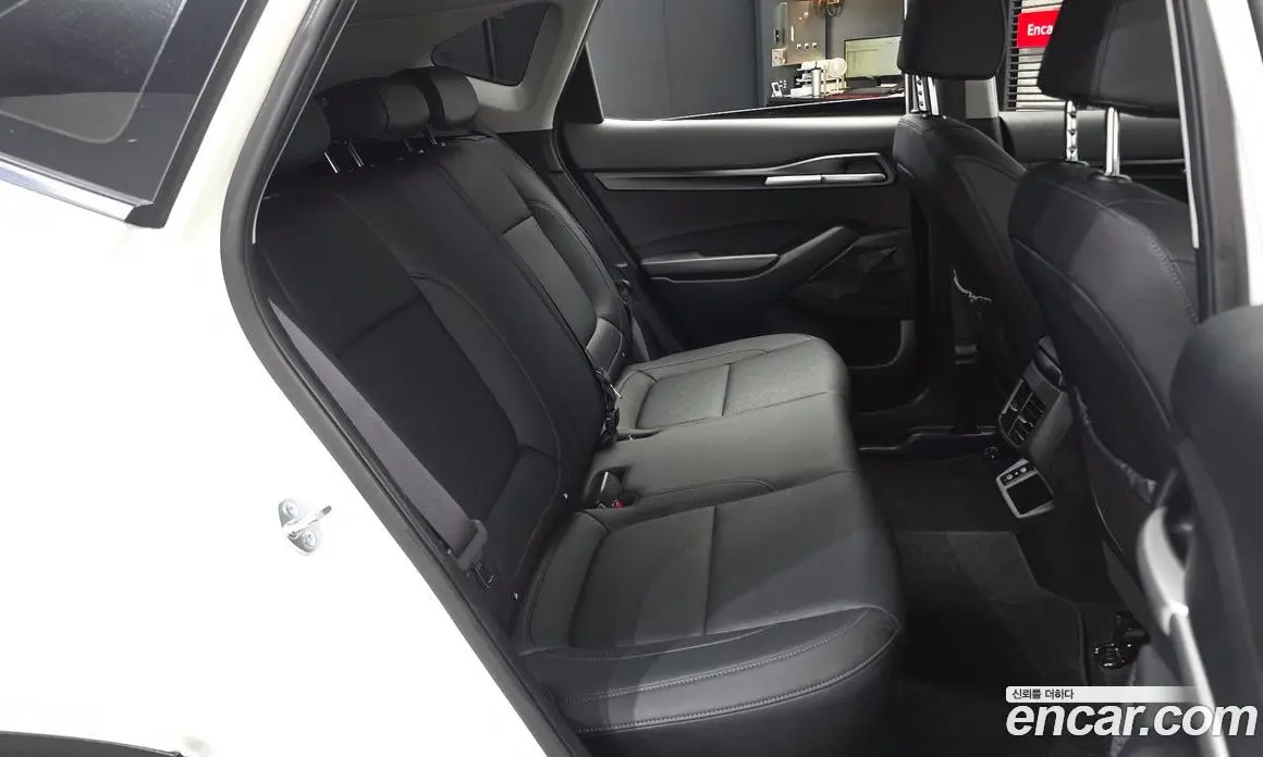 Kia Seltos 2025 1.6 автомат (гидро), фото 12 Kia Seltos 2025 1.6 автомат (гидро), фото 12