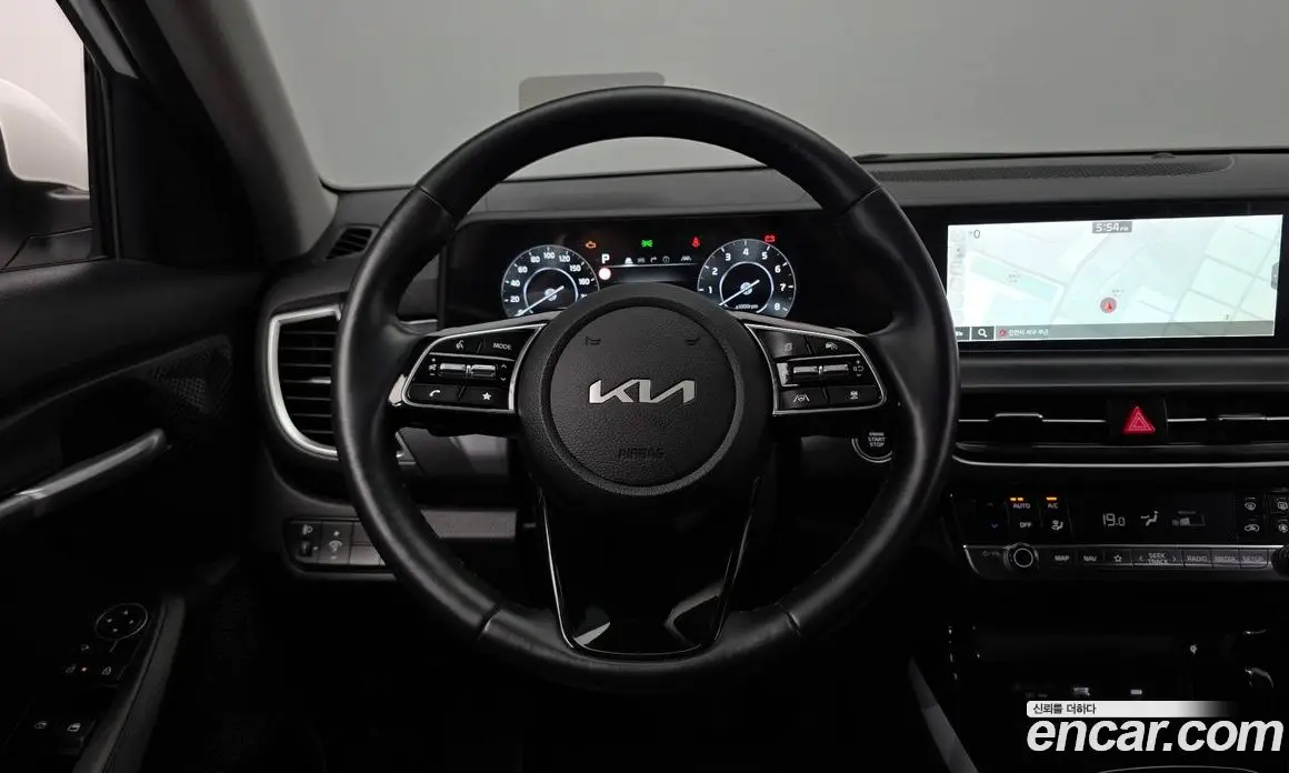 Kia Seltos 2025 1.6 автомат (гидро), фото 13 Kia Seltos 2025 1.6 автомат (гидро), фото 13