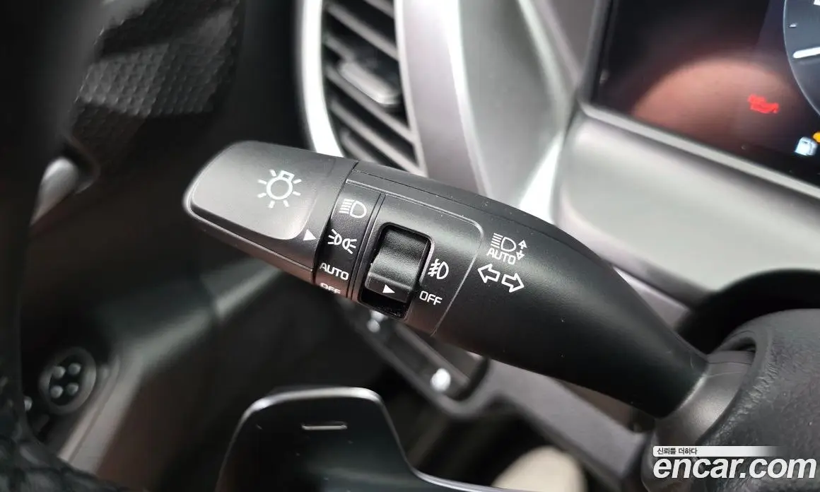 Kia Seltos 2025 1.6 автомат (гидро), фото 19 Kia Seltos 2025 1.6 автомат (гидро), фото 19