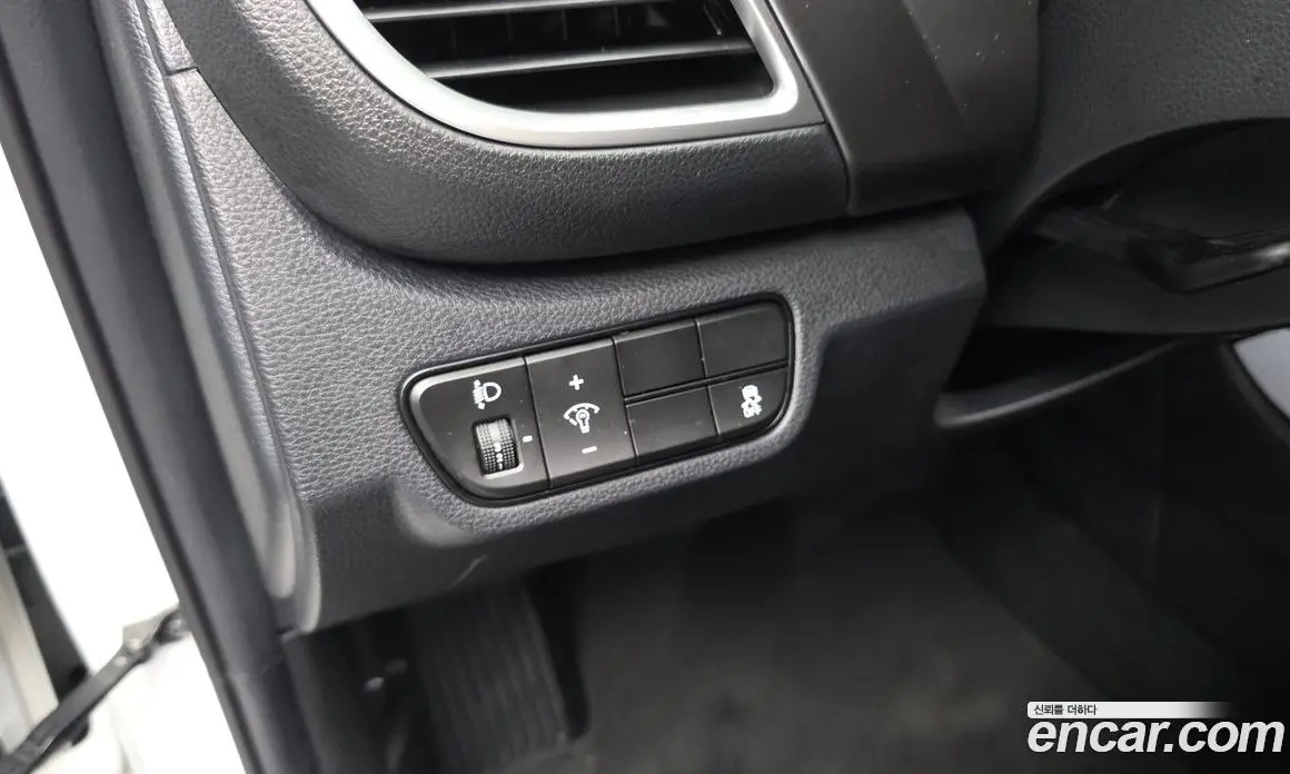 Kia Seltos 2025 1.6 автомат (гидро), фото 20 Kia Seltos 2025 1.6 автомат (гидро), фото 20