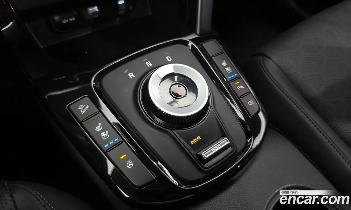 Kia Seltos 2025 1.6 автомат (гидро), фото 9 Kia Seltos 2025 1.6 автомат (гидро), фото 9