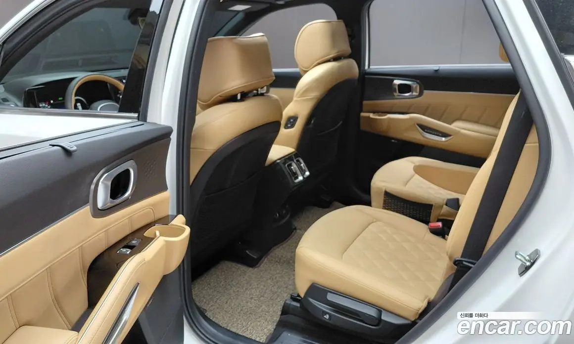 Kia Sorento 2023 2.5 автомат (гидро), фото 18