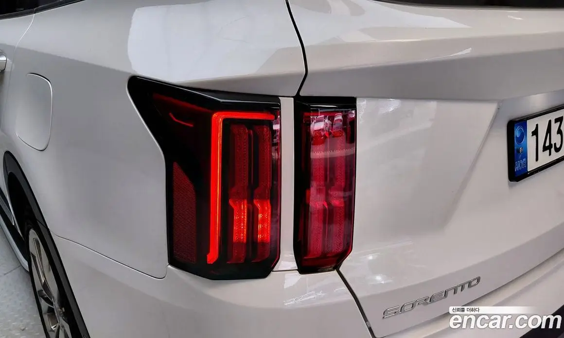 Kia Sorento 2023 2.5 автомат (гидро), фото 9
